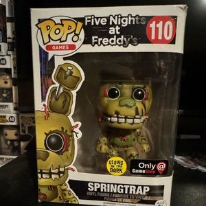 Pop! Games. #110 Five Nights at Freddy’s SPRINGTRAP Figure. Glows In The Dark!
